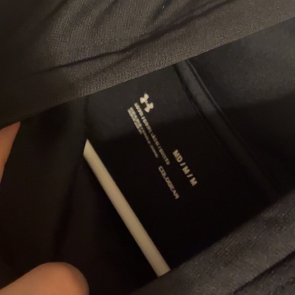 Under Armor hoodie Size Medium Perfect Condition - Picture 3 of 3